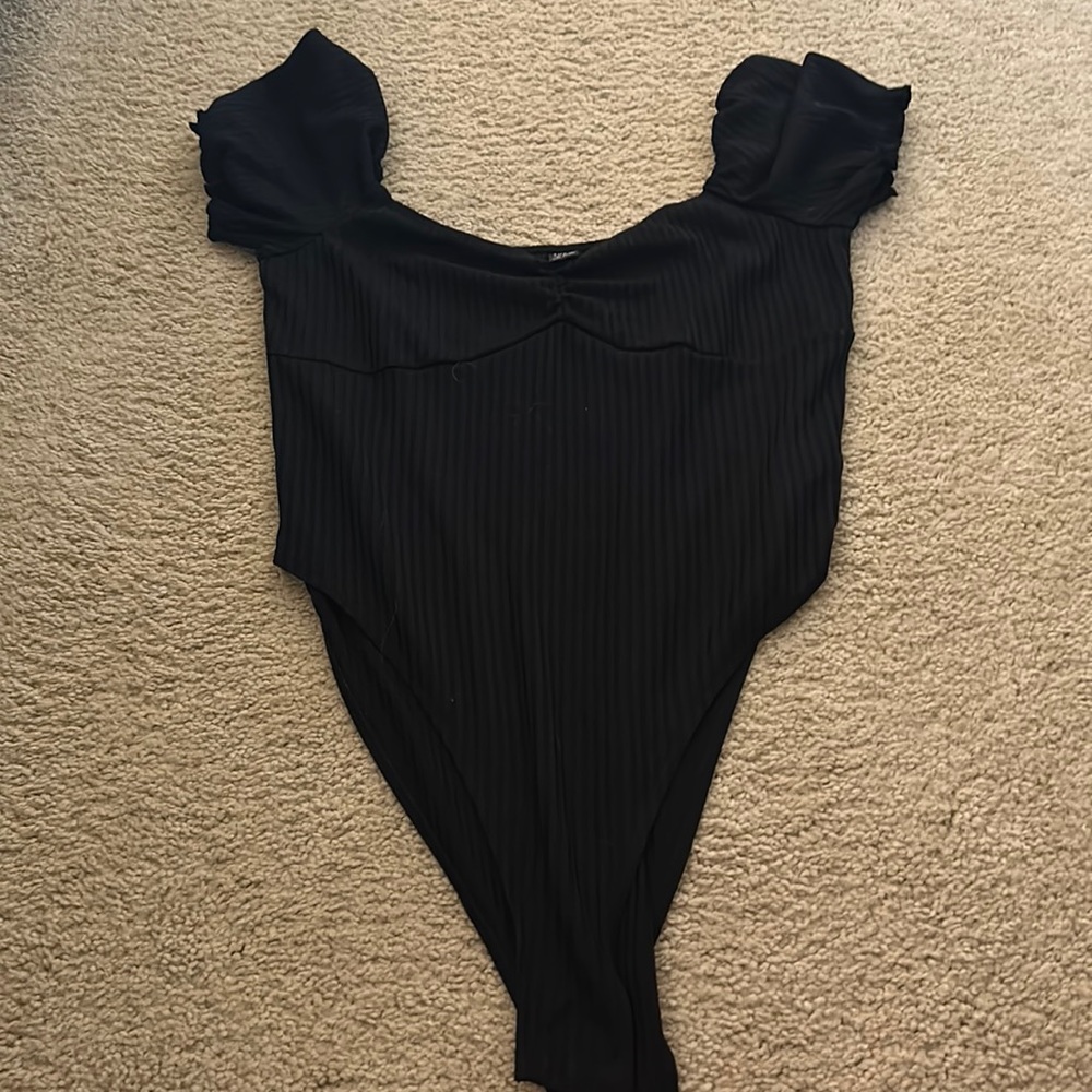 SHEIN Sweetheart Neck Ruched Front-Rib Bodysuit